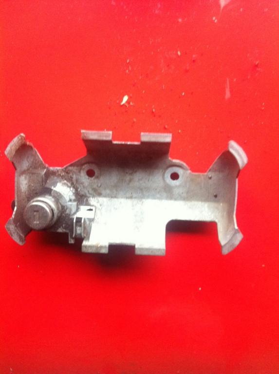 Suport maner cu butuc dr Opel Astra F [1991 - 1994] Hatchback 5-usi 1.6 MT (75 hp) (53_ 54_ 58_ 59_) 1.6i