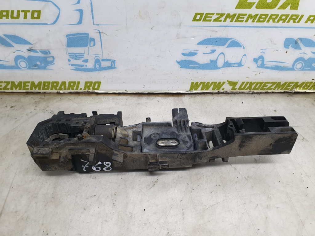 Suport maner exterior 8200076073 Renault Megane 2 [2002 - 2006] 1.9 dci F9Q800