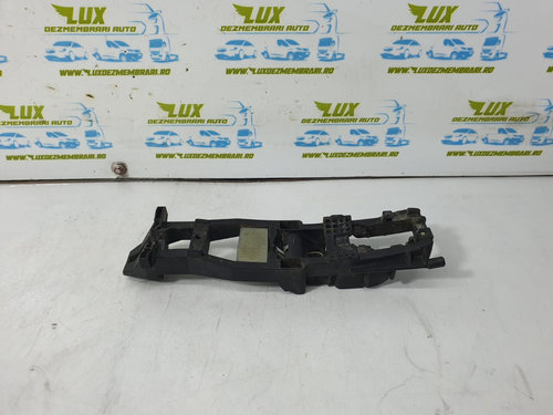 Suport maner exterior dreapta fata 2037600234 Mercedes-Benz C-Class W203 [2000 - 2004]