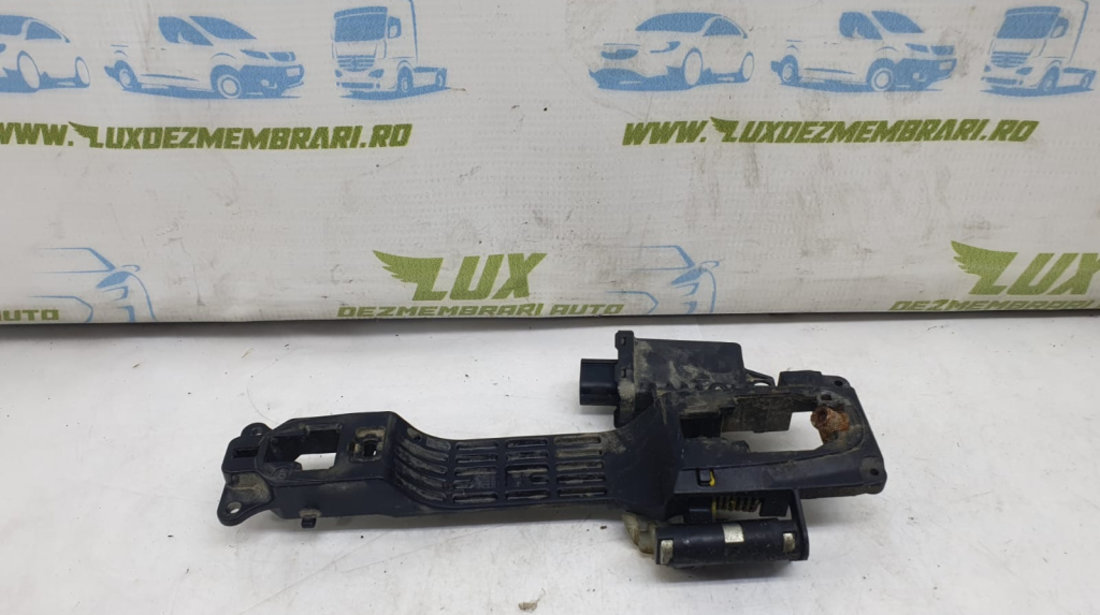 Suport maner exterior dreapta fata 484110-10610 Toyota Rav 4 3 (XA30) [2005 - 2010]