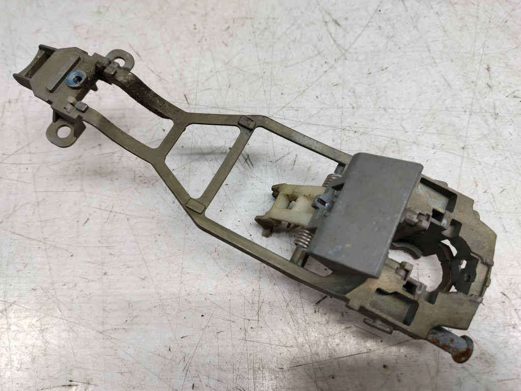 Suport maner exterior dreapta spate 7l0839886a Volkswagen VW Touareg generatia 1 7L [2002 - 2007]