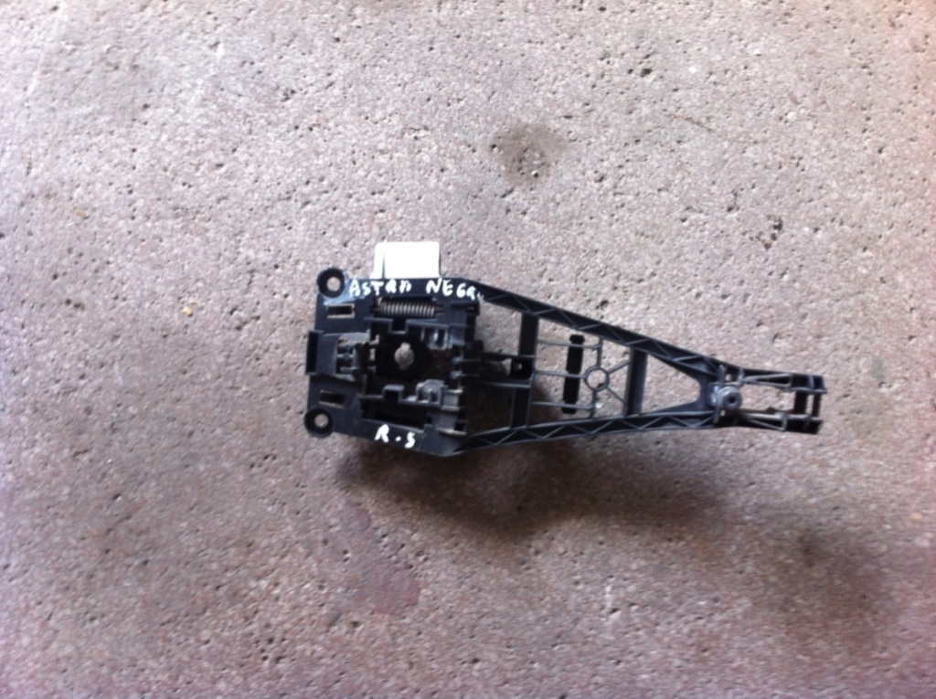Suport maner exterior dreapta spate Opel Astra H [2004 - 2007] Hatchback 1.6 MT (105 hp) (L48) Twinport