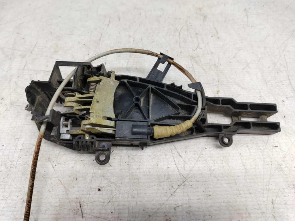 Suport maner exterior E9xht BMW Seria 3 E90/E91/E92/E93 [2004 - 2010]