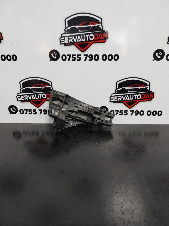 Suport maner exterior fata dreapta Audi A6 (2010-2018) [4G2, C7] 3.0 Motorina 2013, 8H0837886