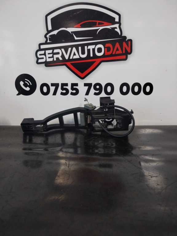 Suport maner exterior fata dreapta Ford Focus 2 (2004-2010) [DA_] 1.6 Motorina 2006, 3M51E521F