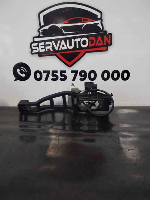 Suport maner exterior fata dreapta Ford Focus 2 (2004-2010) [DA_] 1.6 Motorina 2006, 3M51E521F