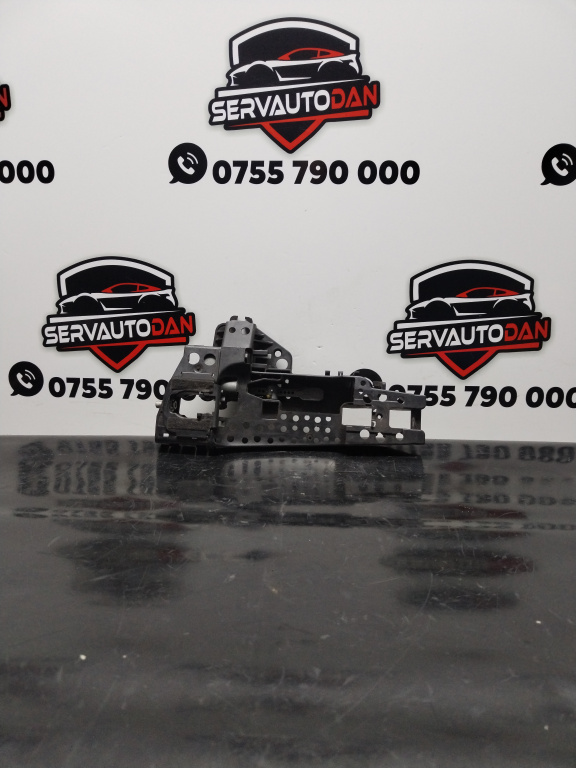 Suport maner exterior spate stanga Audi A8 (2009-2017) [4H] D4 3.0 Motorina 2012, 4H0837885