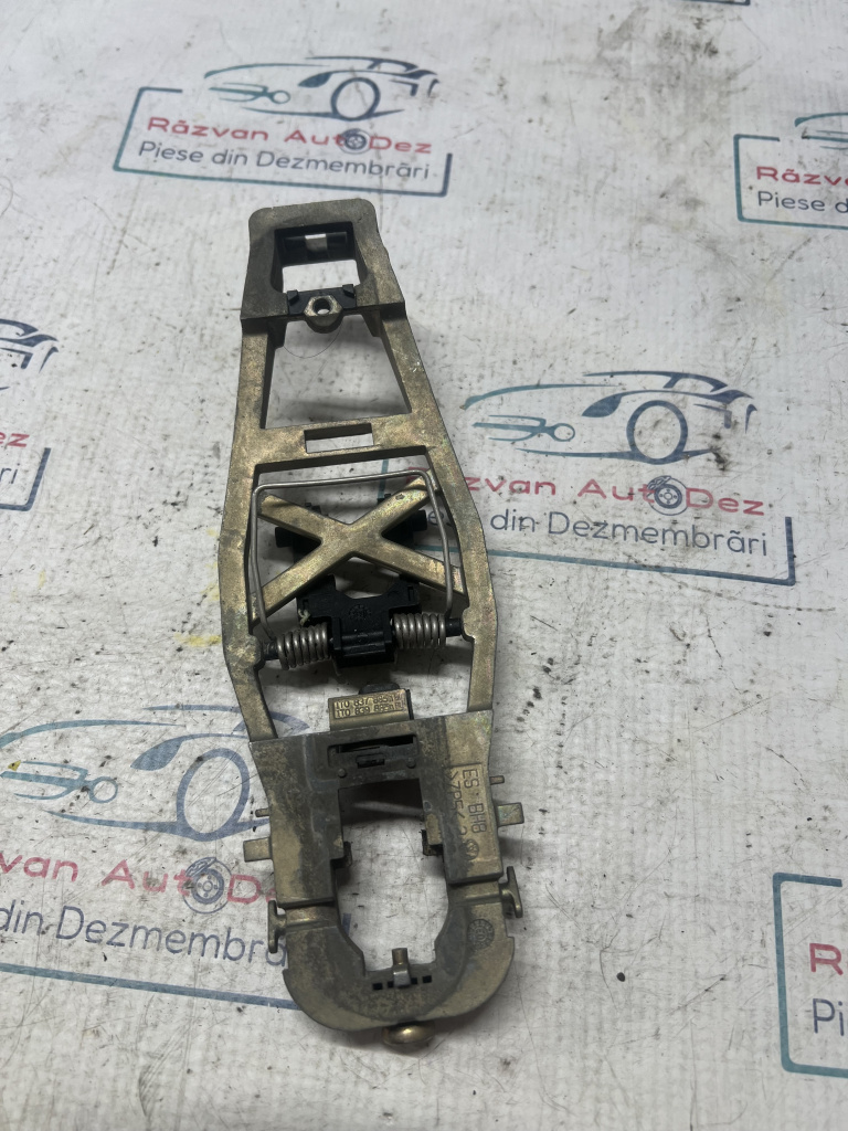 Suport maner exterior spate stanga Volkswagen Touran 2005, 1T0837885BL