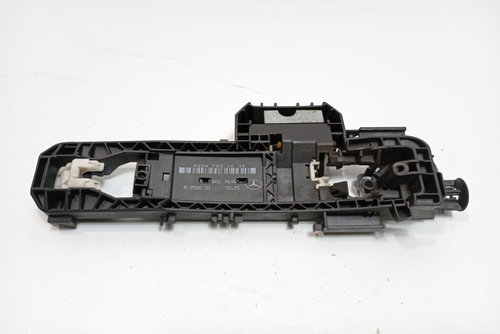 Suport Maner exterior usa dreapta A2047601634 Mercedes-Benz C-Class W204/S204 [2007 - 2012]