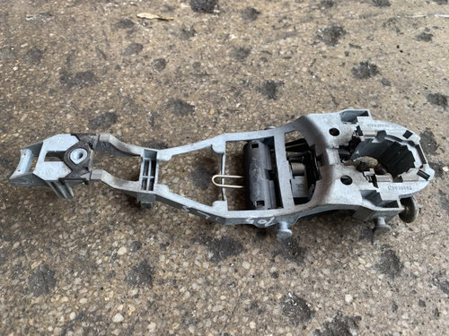 Suport maner exterior usa stanga spate Skoda Octavia 2 [2004 - 2008] Liftback 5-usi 2.0 TDI MT (140 ...