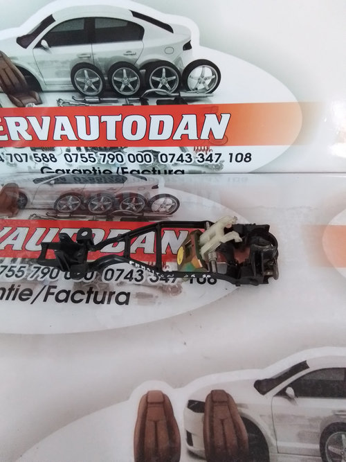 Suport maner interior dreapta spate Volkswagen Phaeton (2002-2010) 3.0 Motorina 2004, 3D0837886H