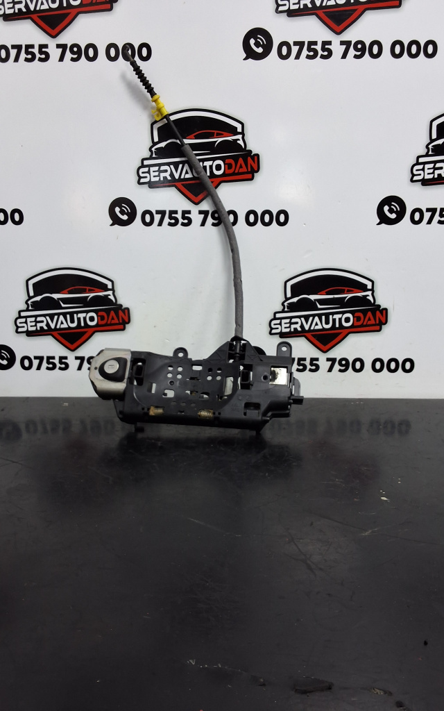 Suport maner interior stanga fata Audi A4 (2015-2019) [8W2, B9] 2.0 Motorina 2016, 8W01837811A