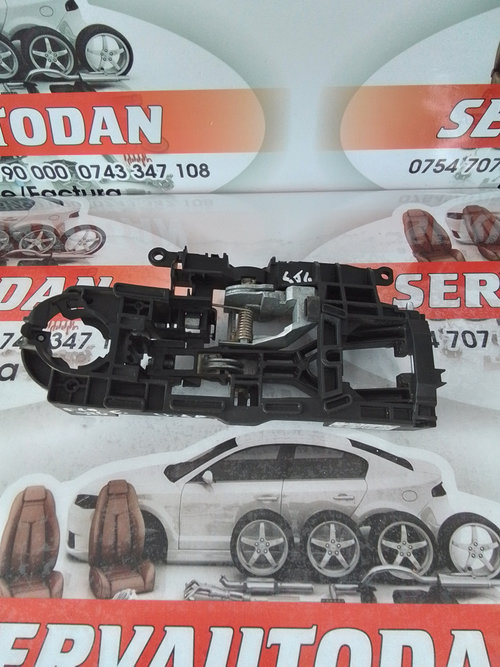 Suport maner interior stanga fata BMW Seria 5 (2003-2010) [E60] 2.0 Motorina 2010, X3717564909 / X37...