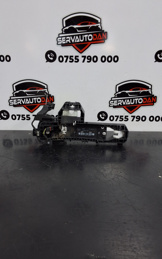 Suport maner interior stanga fata Mercedes-Benz GL (2013-2019) [x166] 3.0 Motorina 2013, A2947601534