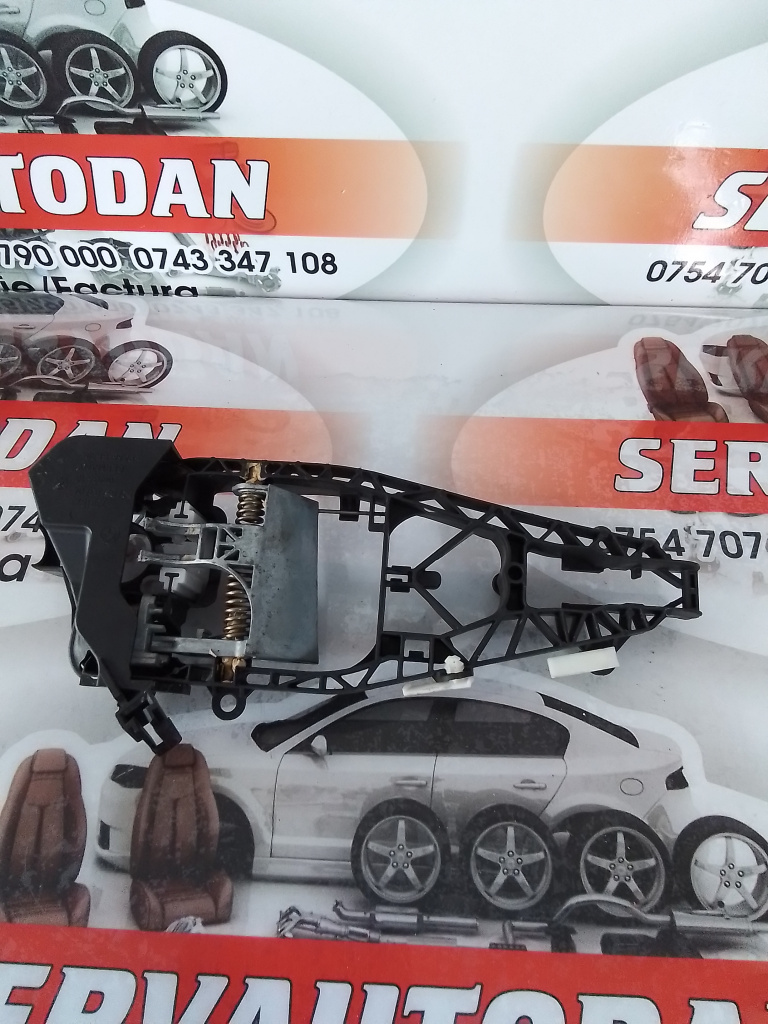 Suport maner interior stanga spate BMW X5 (2012-2019) [F15] 3.0 Motorina 2015, 7381873