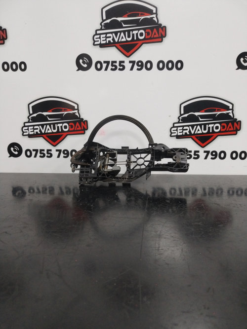 Suport maner interior stanga spate Volkswagen Passat B6 3C (2005-2010) 1.9 Motorina 2007, 3C0837885G