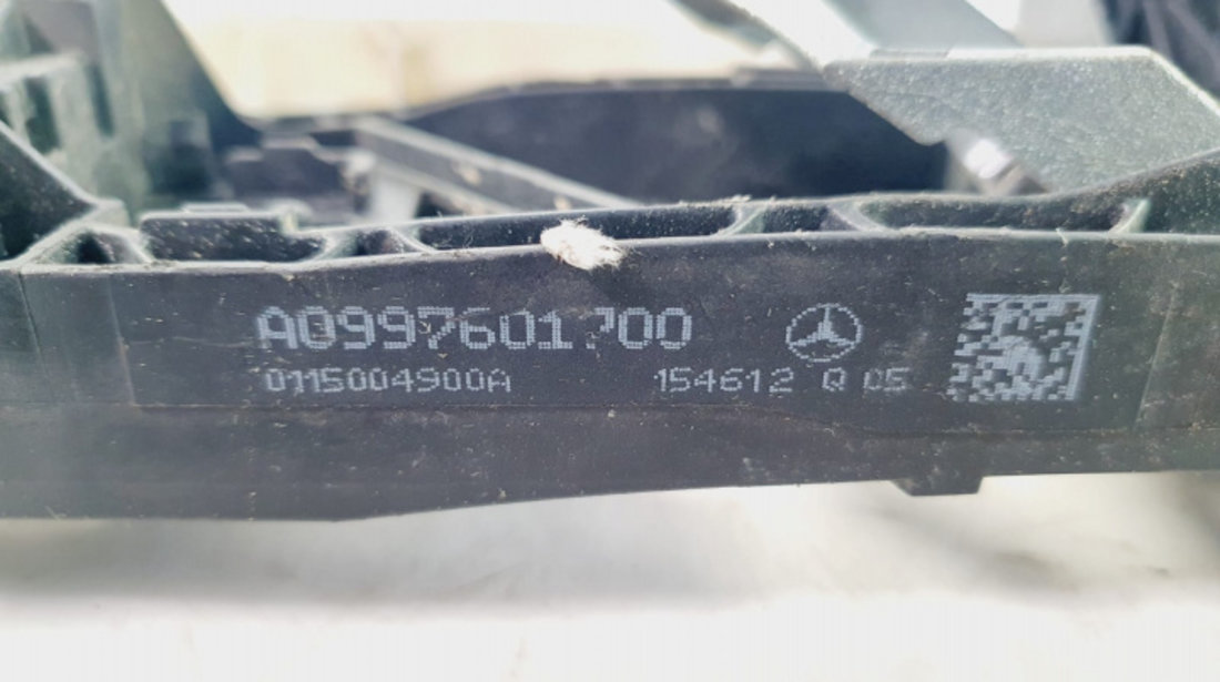 Suport maner stanga fata a0997601700 Mercedes-Benz C-Class W205/S205/C205 [2014 - 2018]