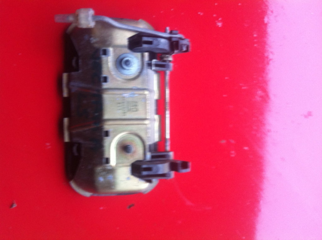 Suport maner stanga spate Opel Vectra A [1988 - 1995] Sedan 1.6 MT (75 hp) (86_ 87_)