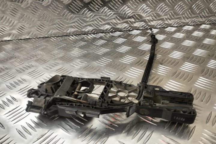 Suport maner usa dreapta 3C0837886G Volkswagen VW Passat B6 [2005 - 2010]