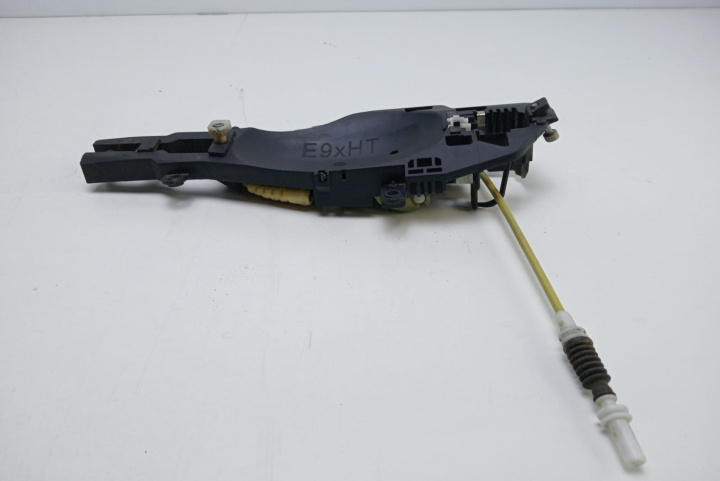 Suport maner usa dreapta spate E9xHT BMW Seria 3 E90 [2004 - 2010]
