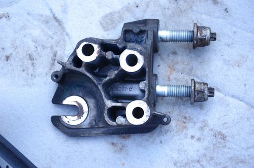 SUPORT METAL MOTOR DREAPTA MONDEO MK4 2.0 TDCI 140CP 2009