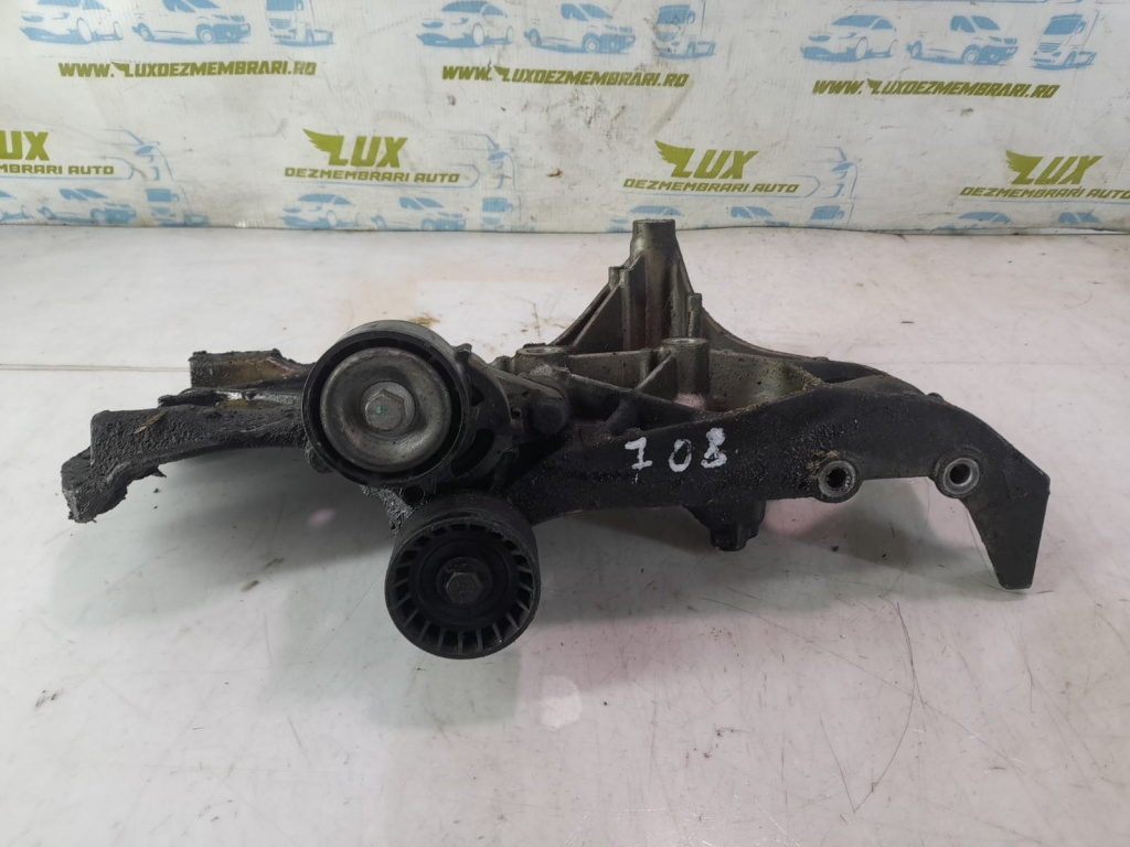 Suport motor 1.6 benzina K4M700 Renault Megane [facelift] [1999 - 2003] 1.6 benzina K4M700