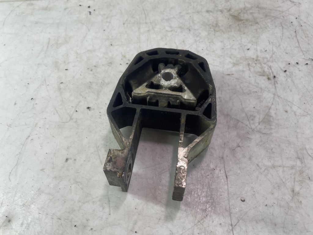 Suport motor 1.6 d D4162T Volvo V40 2 [2012 - 2016] 1.6 d D4162T