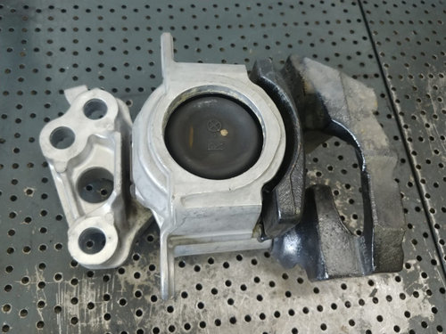 Suport motor 2.0 d range rover evoque l551 2020 k8d2-3c156-ba