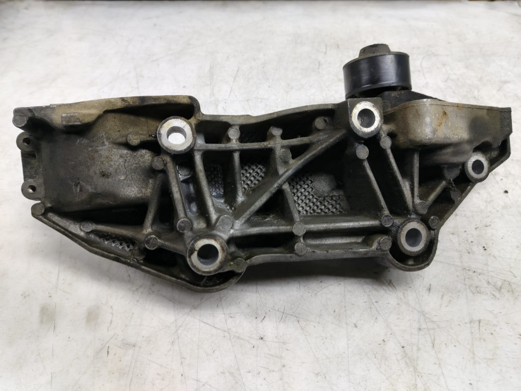 Suport motor 2.0 dci m9r 8200537320 Renault Laguna 3 [2007 - 2011]