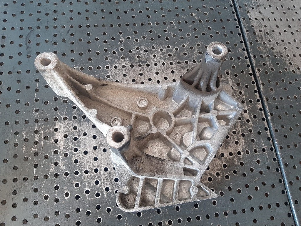 Suport motor 2.0 tdi bmp bkd bmm vw passat b6 golf 5 seat leon skoda octavia 2 audi a3 8p 03g199207g