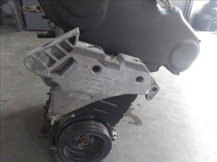 Suport motor 2.0 TDI VOLKSWAGEN TIGUAN an fabr. 2011