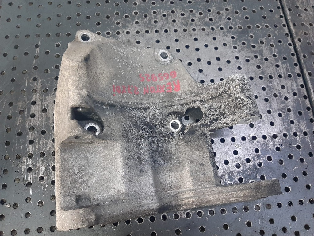 Suport motor 2.7 xdi 665925 ssangyong rexton a6651550235
