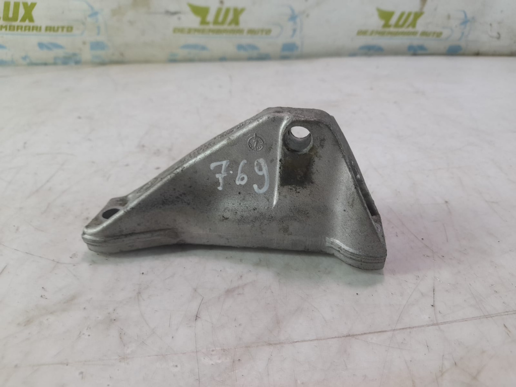 Suport motor 24168110 2.0 d N47D200 BMW Seria 1 E81/E82/E87/E88 [facelift] [2007 - 2012]