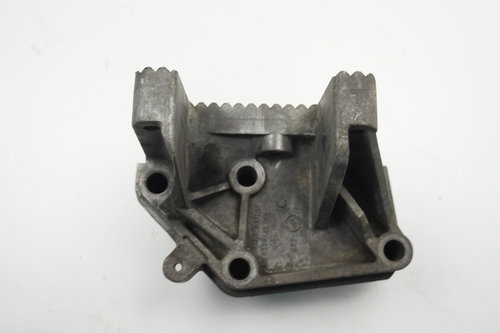 Suport motor 8200454462 Nissan Interstar 2.5 DCI cod motor G9U an fab. 2006 - 2011