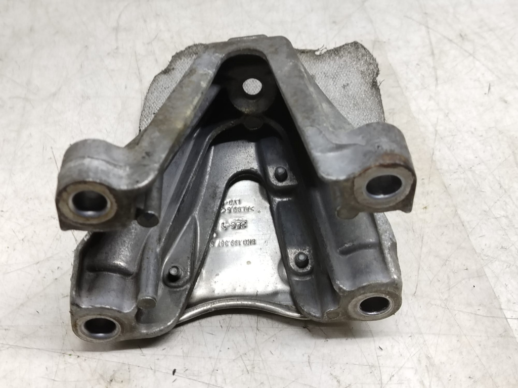 Suport motor 8k0199307bj 3.0 bi-tdi CGQB Audi A7 4G [facelift] [2014 - 2020]