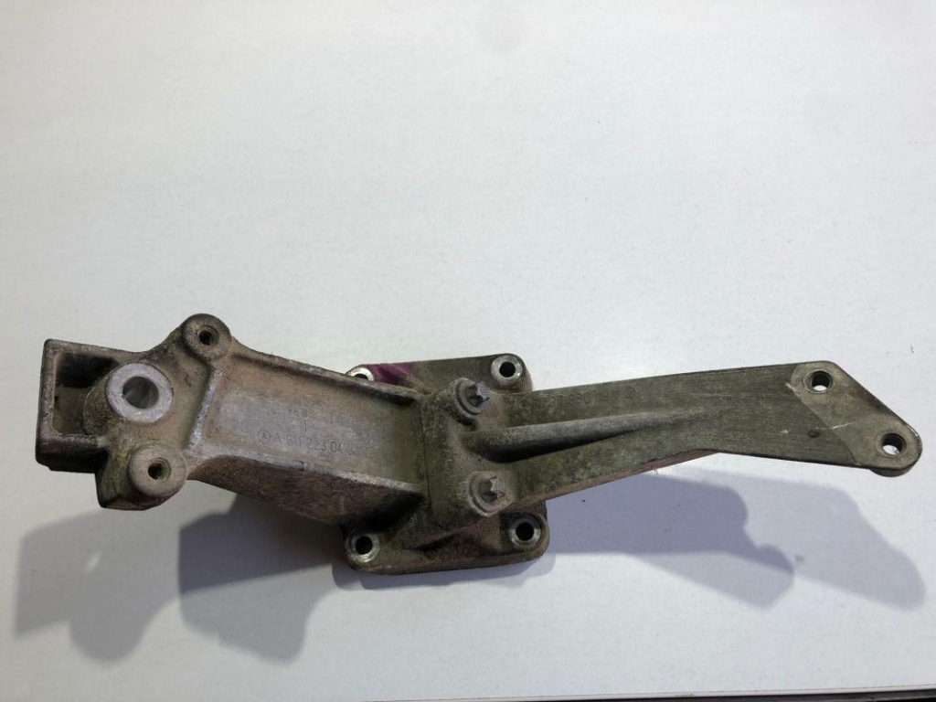 Suport motor a6112230404 Mercedes-Benz Sprinter 903 [facelift] [2000 - 2006]