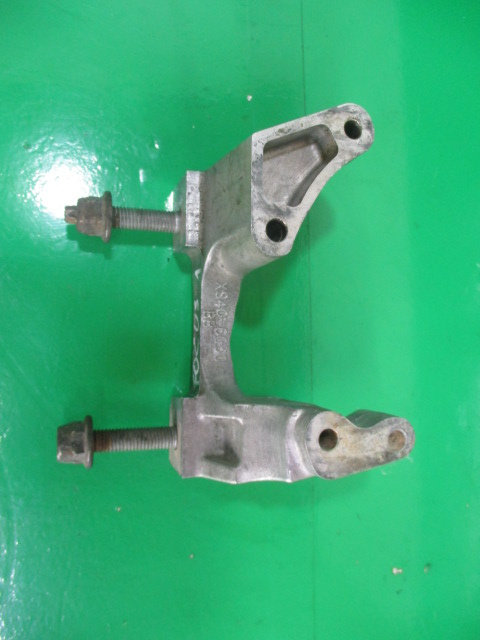 SUPORT MOTOR ALUMINIU COD XS4Q-6030-88 FORD FOCUS 1 1.8 DI / TDDI FAB. 1998 - 2005 ⭐⭐⭐⭐⭐