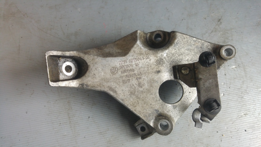 Suport motor bmw seria 1 e81 e87 seria 3 e90 2.0d 6775041-01 59280110