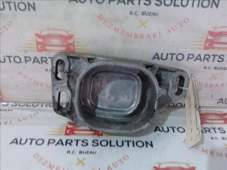 Suport motor central 1.6 B VW PASSAT B5 an fabr. 1999