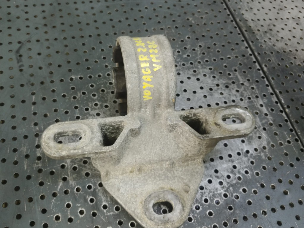 Suport motor chrysler voyager vm28c 2.8 crd