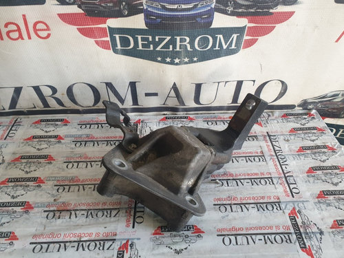 Suport motor CITROËN C5 III Break 2.7 HDi 204 cai cod piesa : 9656463280