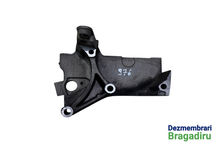 Suport motor Cod: 8200101196 8200101196 Renault Clio 2 [facelift] [2001 - 2005] Hatchback 5-usi 1.5 dCi MT (82 hp) Cod motor: K9K-B7-02