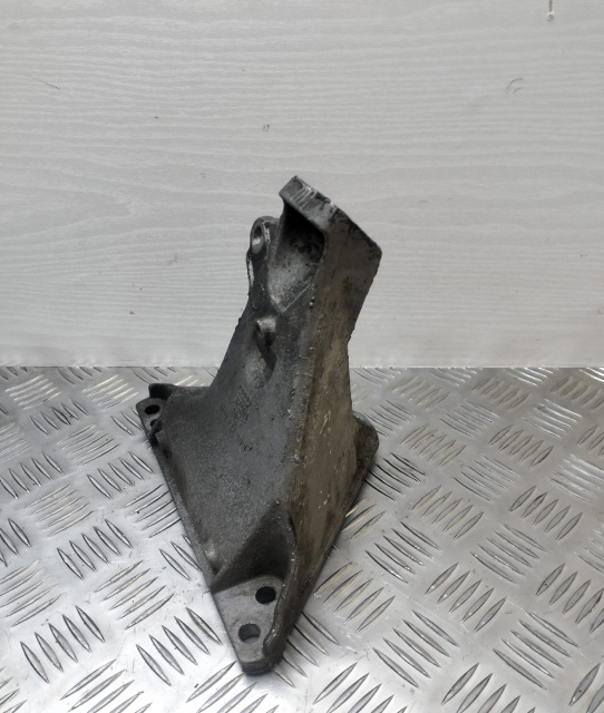 Suport motor cod 8d0199308l 8d0199308l Volkswagen VW Passat B5 [1996 - 2000]