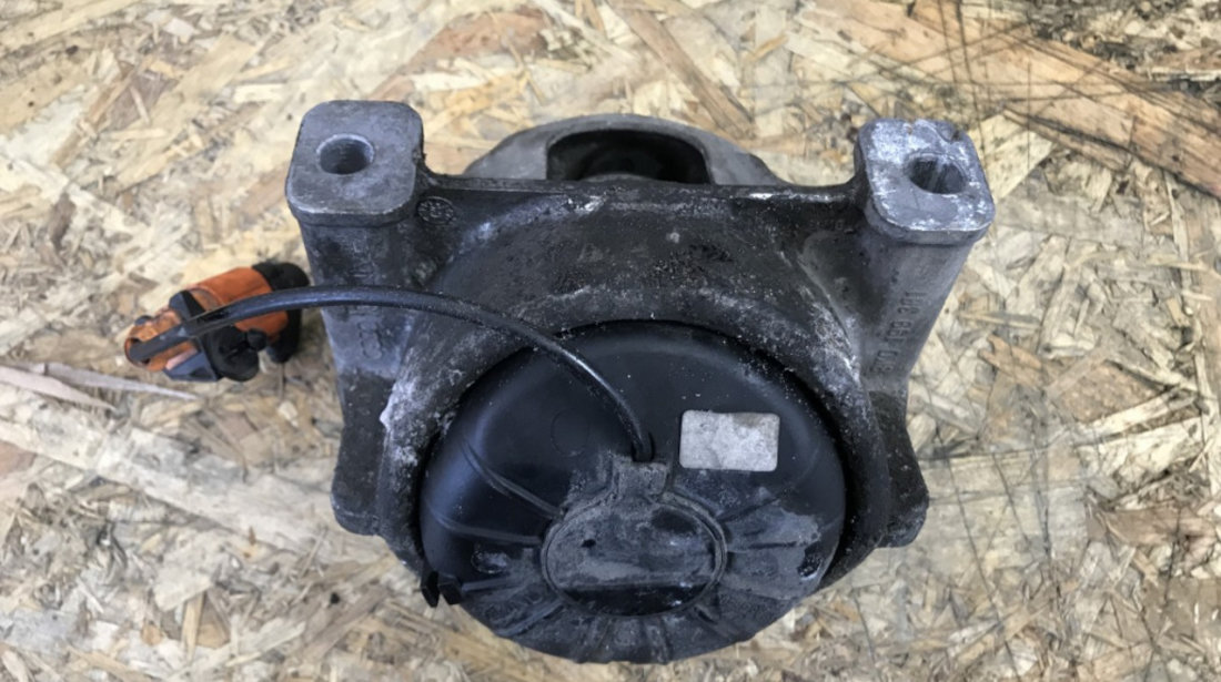 Suport motor cu senzor Audi A5 2.0TFSI 211cp sedan 2010 (8k0199381)