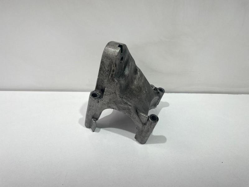 Suport motor dreapta 070199308b Volkswagen VW Touareg generatia 1 7L [2002 - 2007]