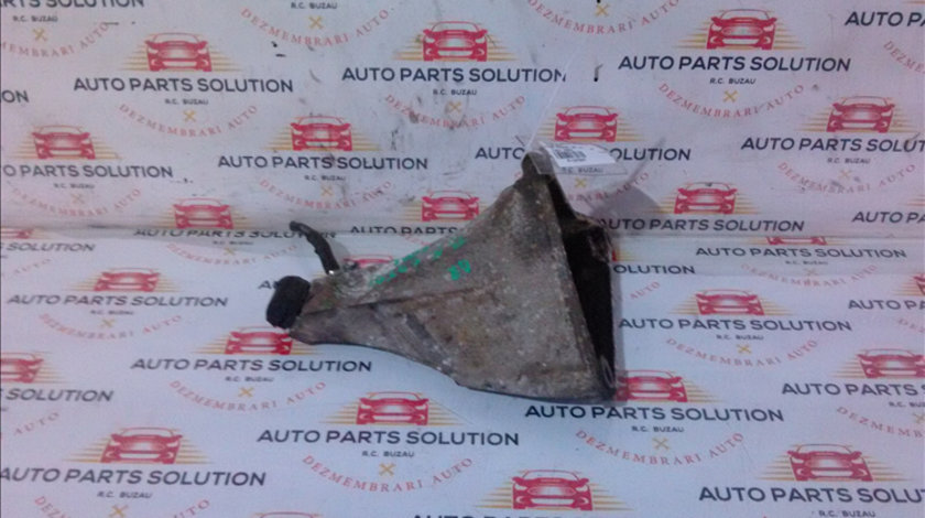 Suport motor dreapta 1.9 TDI VOLKSWAGEN PASSAT B6 2005-2010