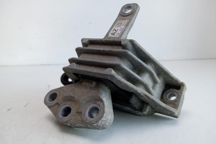 Suport motor dreapta 13227717 Opel Astra J [2009 - 2012]