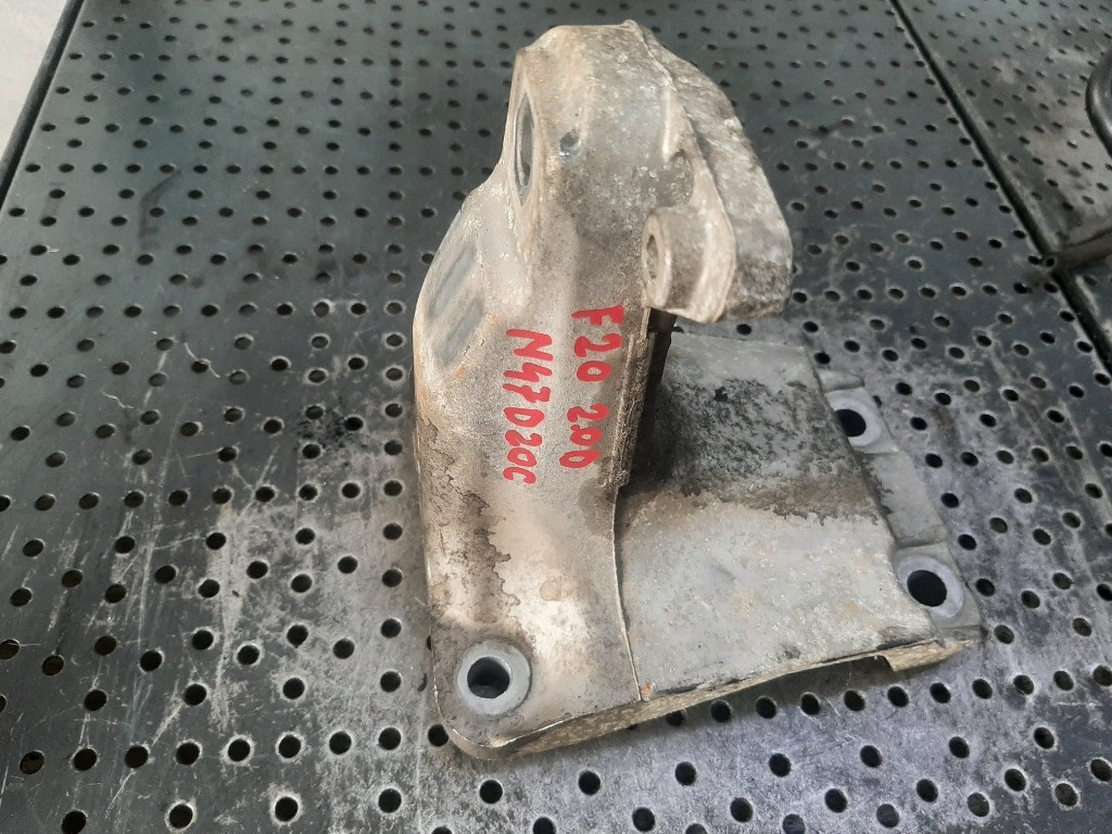 Suport motor dreapta 2.0 d n47d20c bmw seria 1 f20 f21 2211678861202