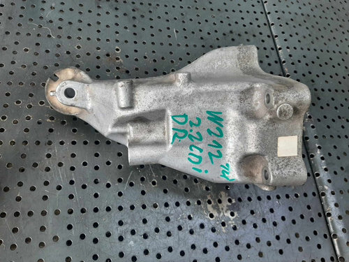 Suport motor dreapta 2.2 cdi 651 mercedes c-class w204 e-class w212 a6512233504