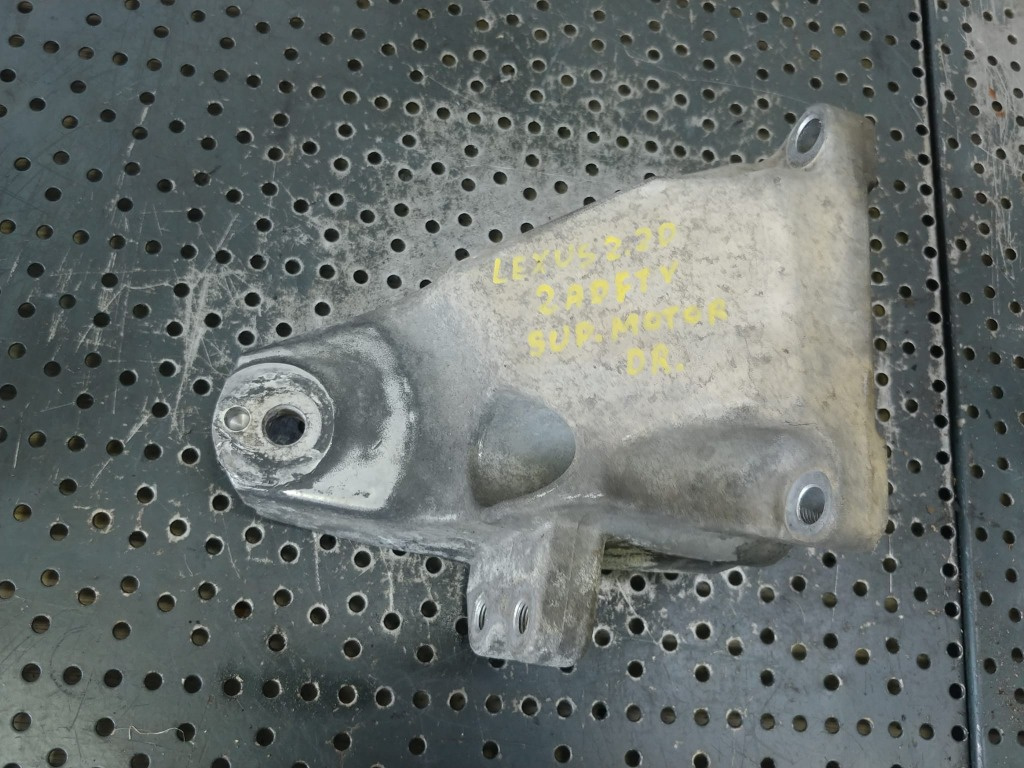 Suport motor dreapta 2.2d 2ad lexus is 220